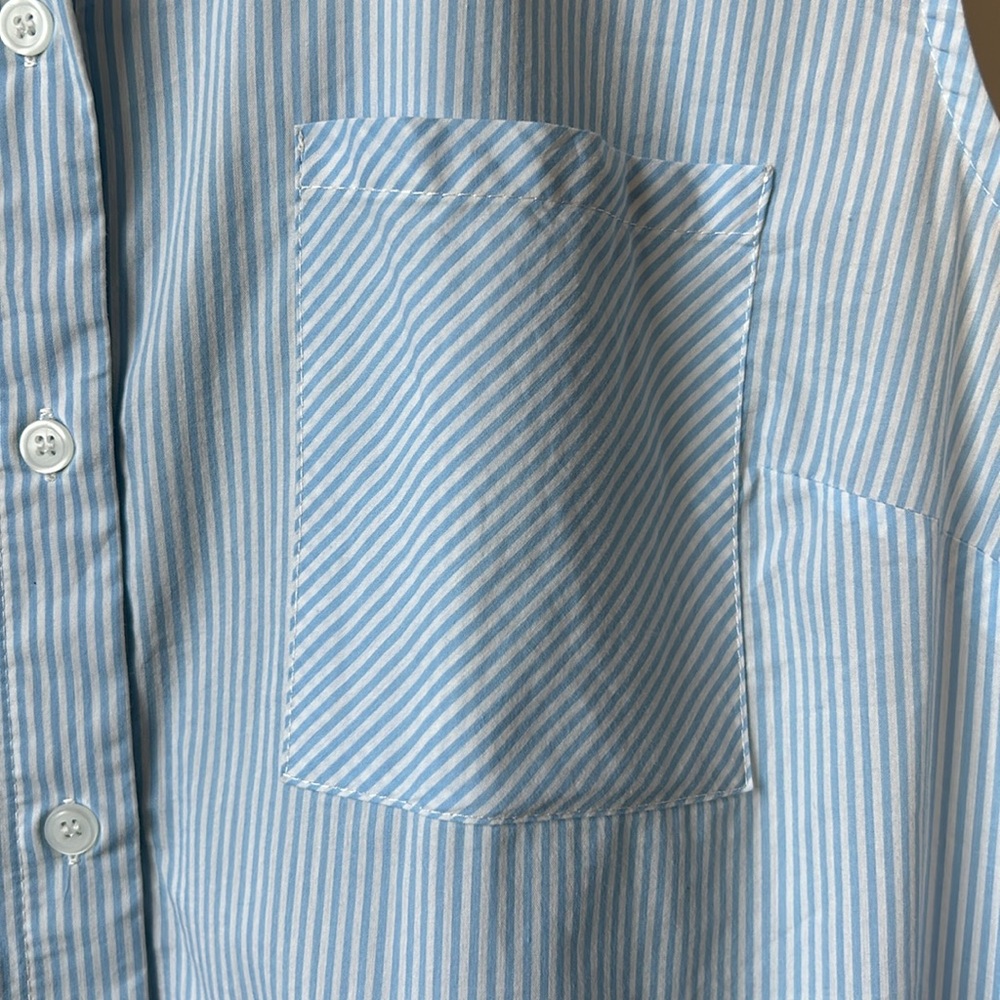 MARLED blue and white vertical stripped sleeveless button-down top size L - Picture 4 of 5